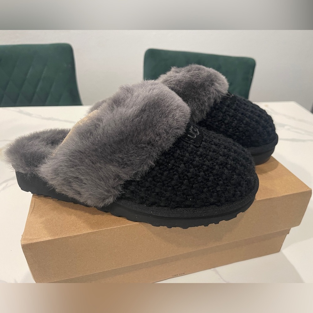 UGG cozy slipper Black size 6 - Picture 2 of 6